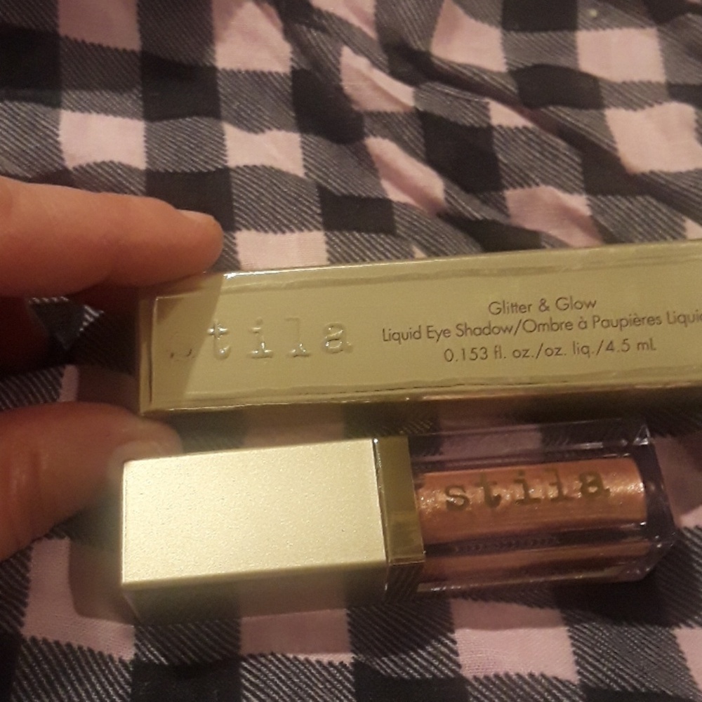 Stila Glitter and Glow Liquid Eyeshadow